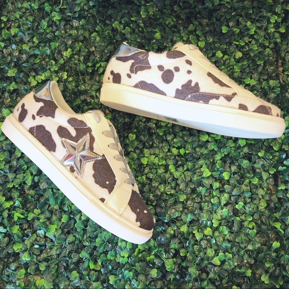Faux Cow Hide Star Sneakers - Picture 2 of 6